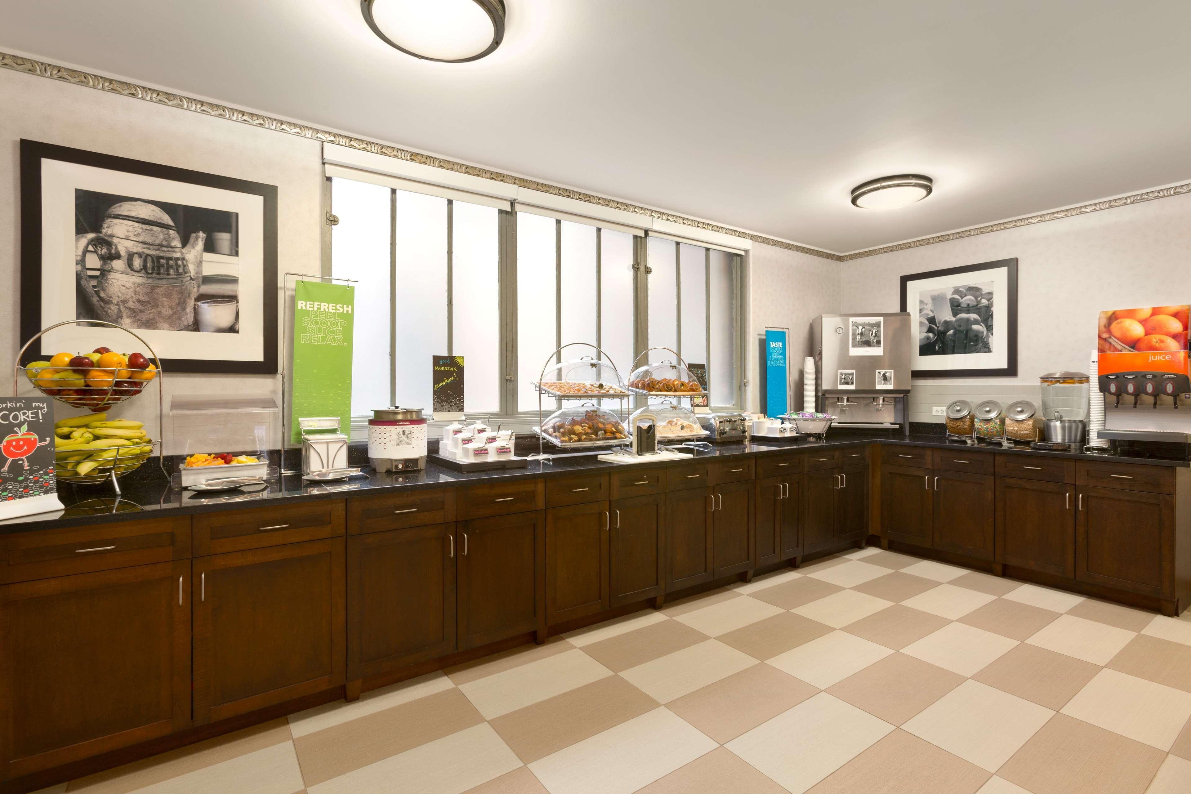 Hampton Inn Chicago Downtown/N Loop/Michigan Ave Buitenkant foto